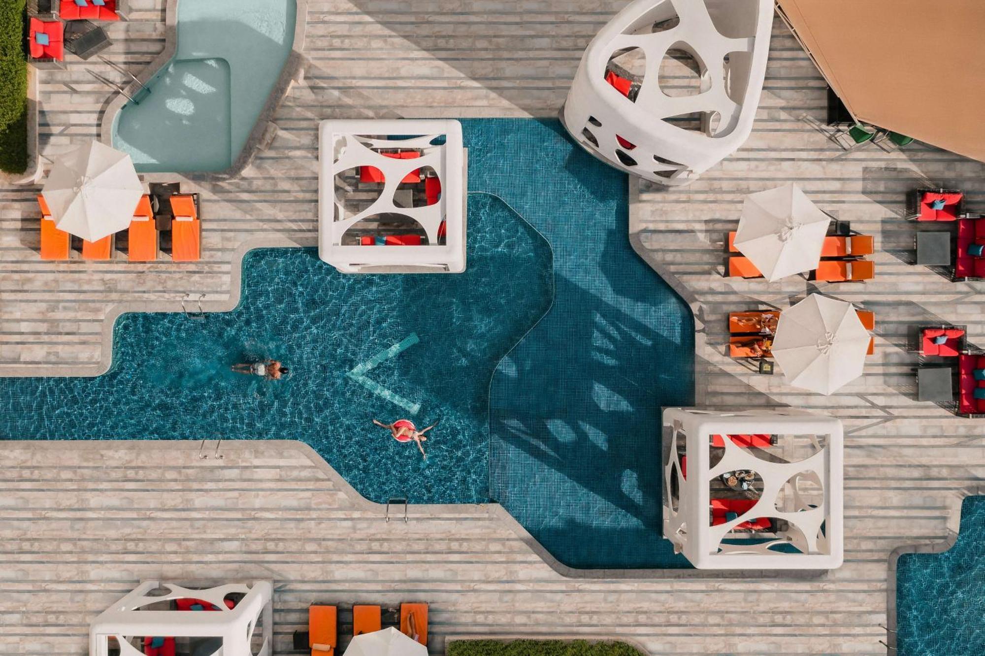 V Hotel Dubai, Curio Collection By Hilton Exteriör bild 3D rendering of a pool