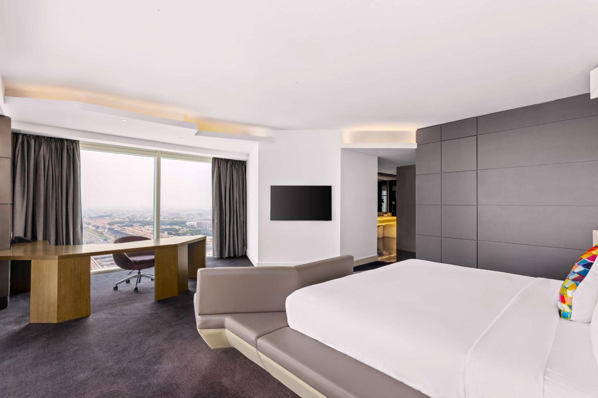 V Hotel Dubai, Curio Collection By Hilton Exteriör bild